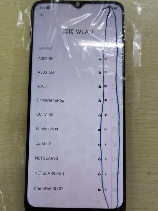 OPPO A8原装屏幕，边上缺钱，其它正常