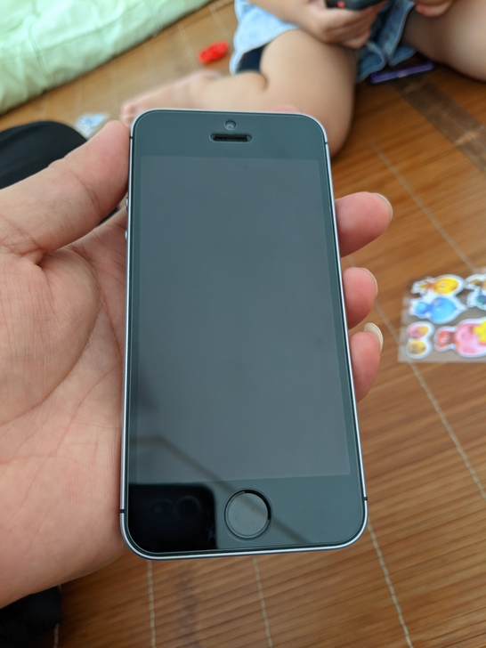 iPhone se 美版无锁 32