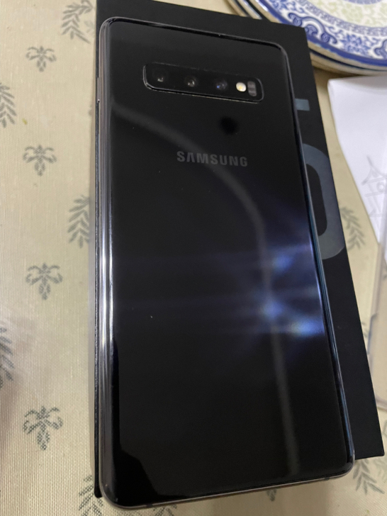 换了新手机，出三星手机s10+，屏幕出了一...