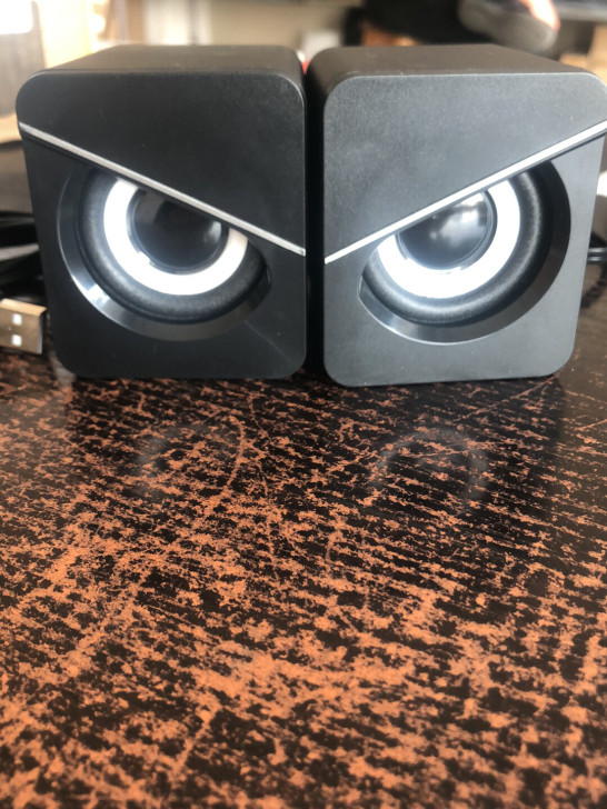 可萌可帅，超酷的小音响，简约黑色电脑版音响...