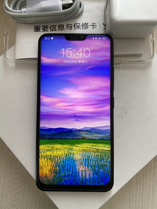 vivox21九九成新，手机自用。