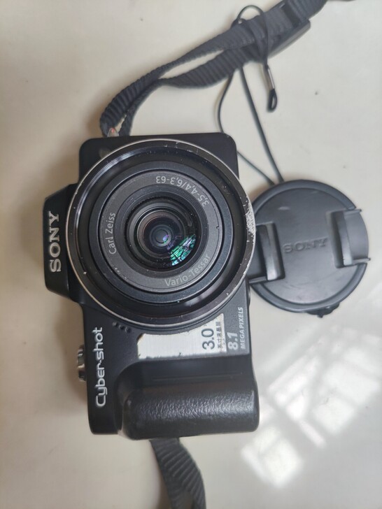 Sony索尼H10数码相机，能开机镜头会伸...