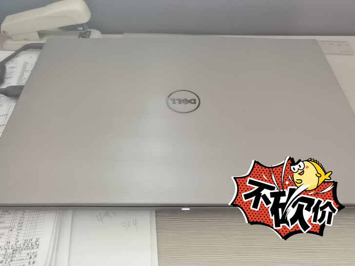 戴尔笔记本电脑一台，i5-6000系列，包邮