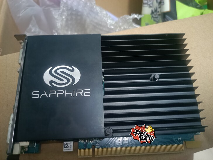 蓝宝石hd6450 1g显卡   不包邮