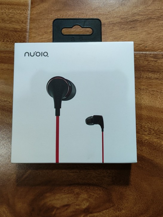 努比亚律音耳机HP1002全新未拆封,只有...