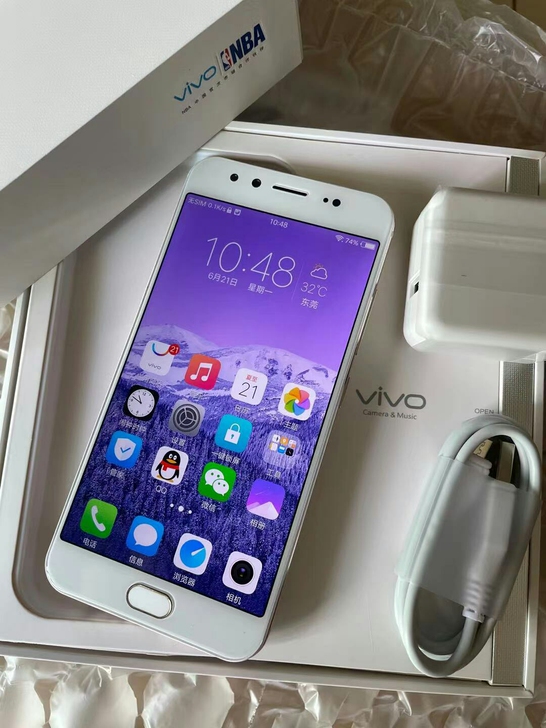 vivo x9 女生自用手机 金色 成色如...