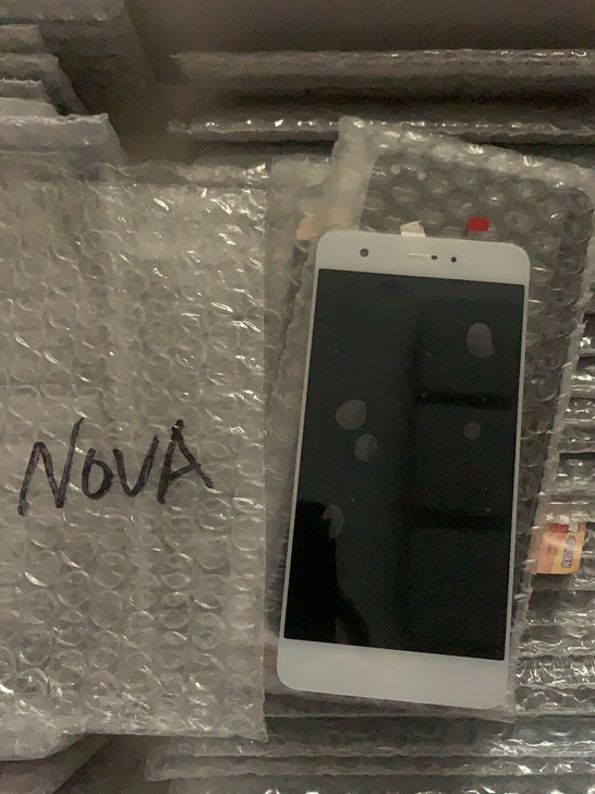 华为NOVA手机屏幕   店铺到期准备改行...
