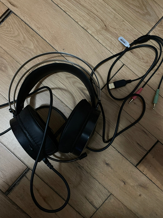 达尔优耳机具体型号EH722、无拆无修，因...