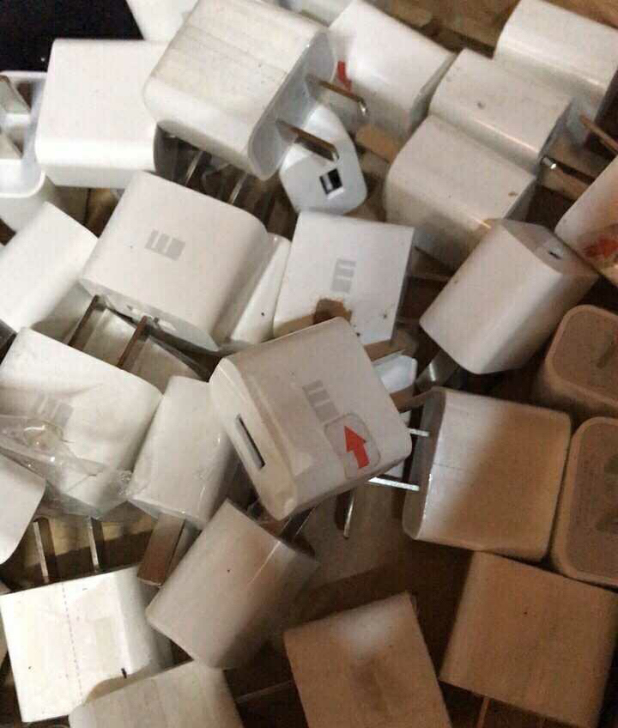 魅族手机充电器 二手原装魅族1.5A 2A...