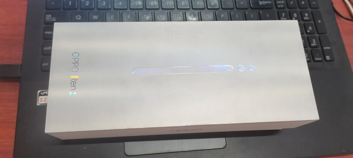 oppo Reno 手机耳机全新没用过