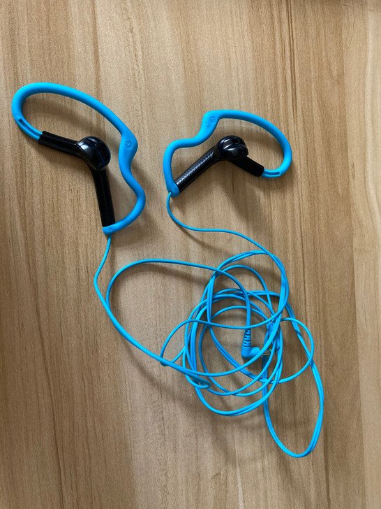 闲置索尼运动防水耳塞式耳机，包邮出