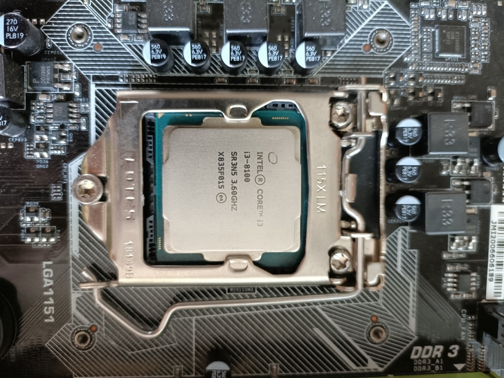 英特尔i3 8100 cpu+铭瑄h310...