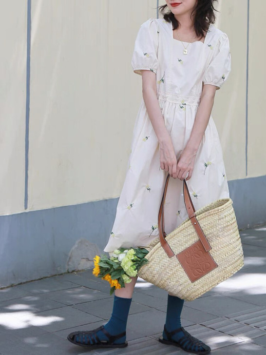 全新 杏色小雏菊长裙 M码 可议价 包邮