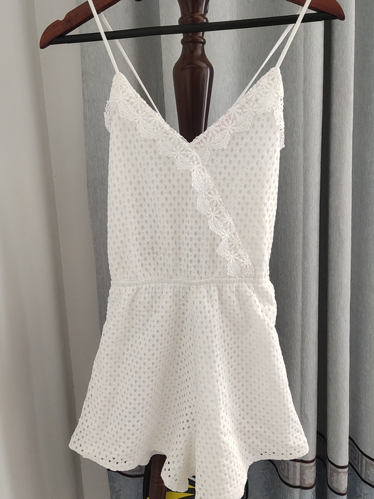 白色棉网带蕾丝花边连体裤26码有内衬不透!