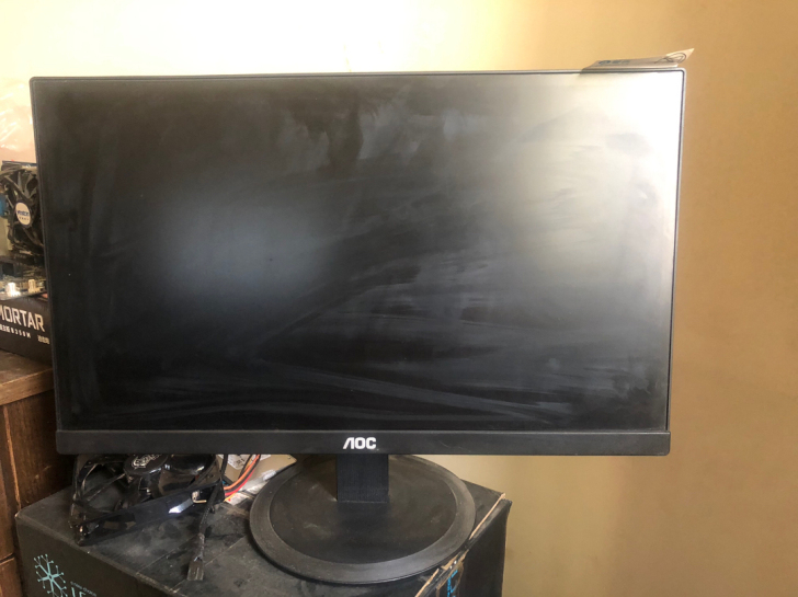 22寸显示器AOC品牌，无边框显示器