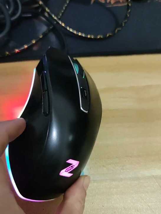 专业电竞磁动力ZM6-1鼠标吃鸡游戏办公专...