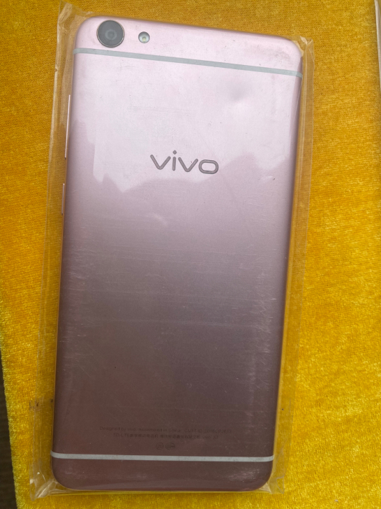 vivox7，原装手机，功能全好，显示有老...