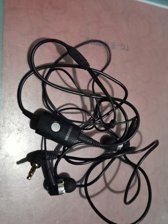 三星耳机带线控一条25元正常使用包邮