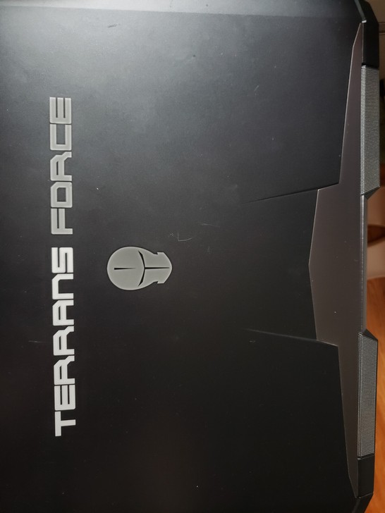 出售自用未来人类X711性能游戏本,2年前...