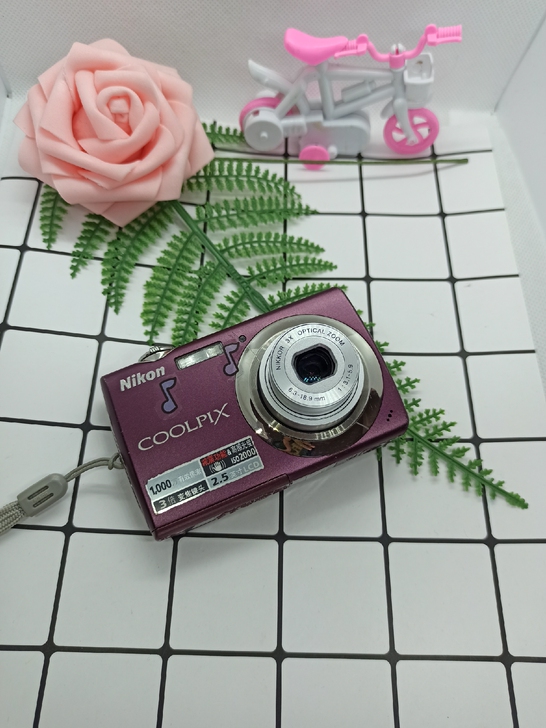 超好看的紫色尼康S220复古经典CCD相机...