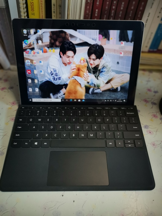 微软Surface Go英特尔4415Y ...