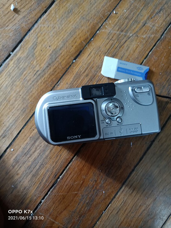 SONY DSC-P9一部,99元包邮...