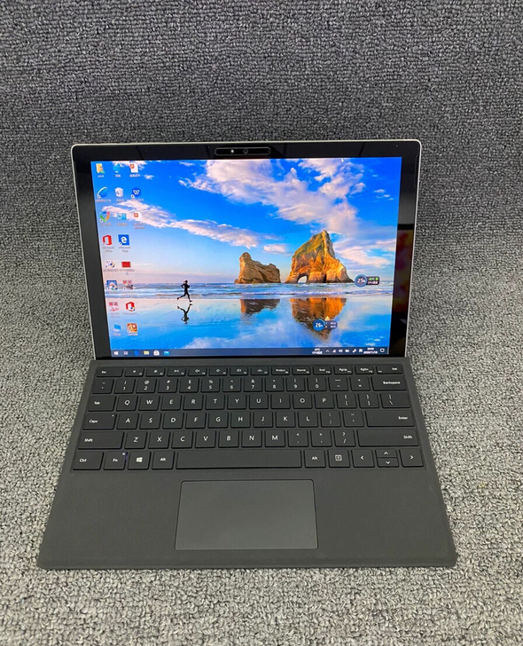 全套7件微软Surface Pro5平板电脑