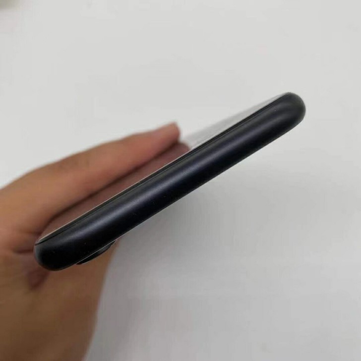 本人自用iPhone xr 128g 黑色...