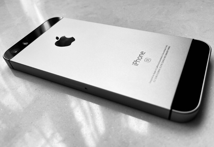 工作室神机备用苹果SE  iPhone S...
