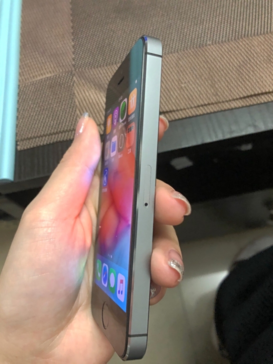 处理苹果5s全网通九五新 id已退功能全低...