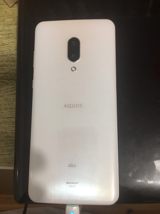 夏普AQUOS zero2 罕见白色 au...