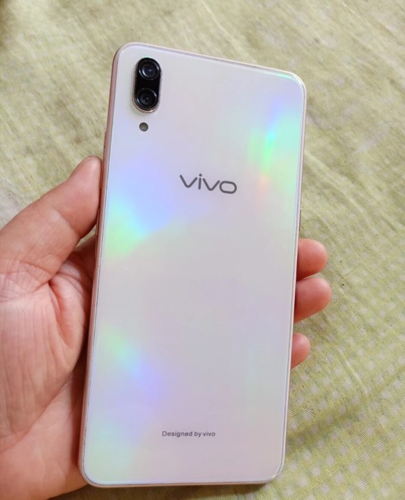 99新vivo X23个人闲置8+128G...