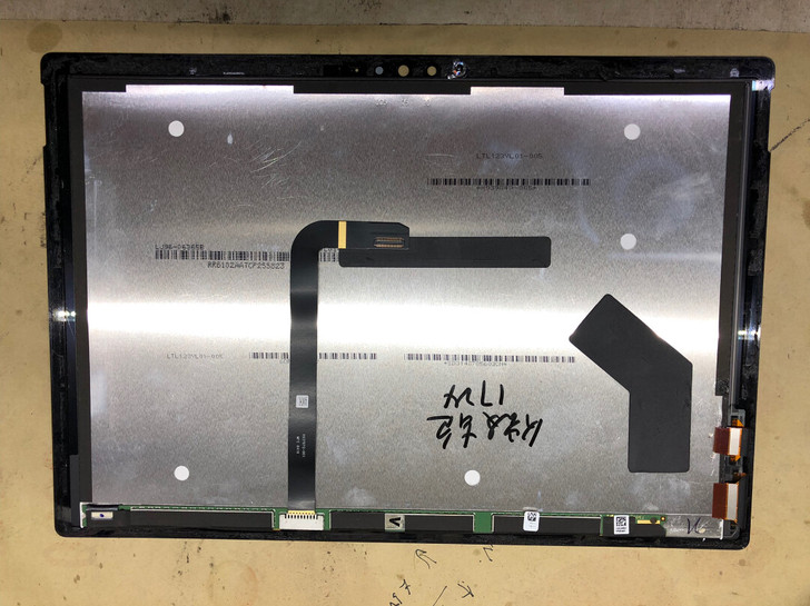 微软1724原装拆机屏玻璃完好，有时候会闪...