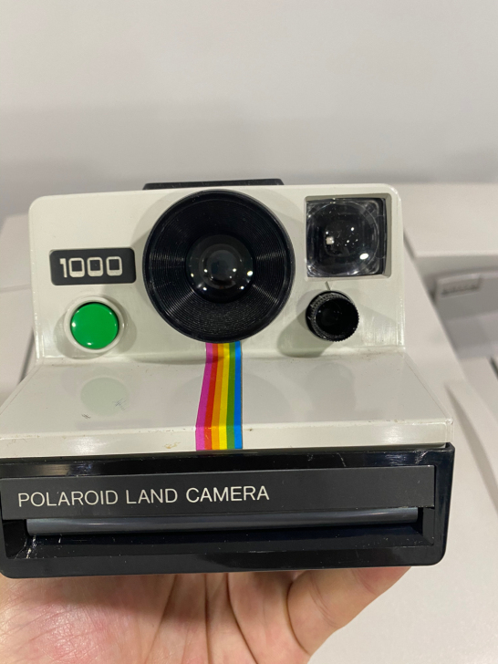 宝丽来1000，颜值很高 Polaroid...