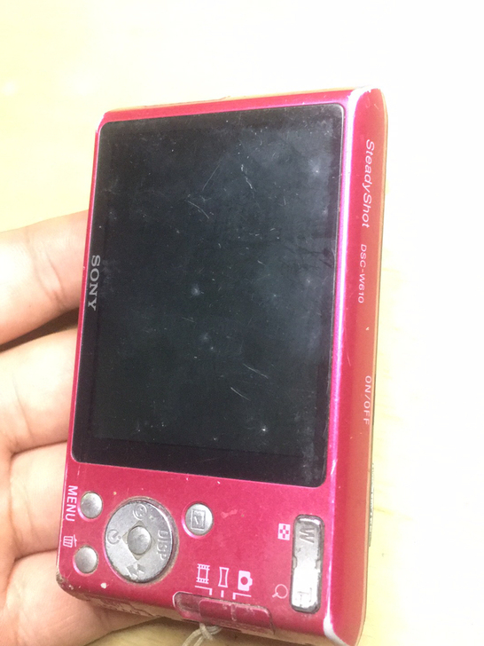 索尼W610相机,成色 如图,使用正常。带...