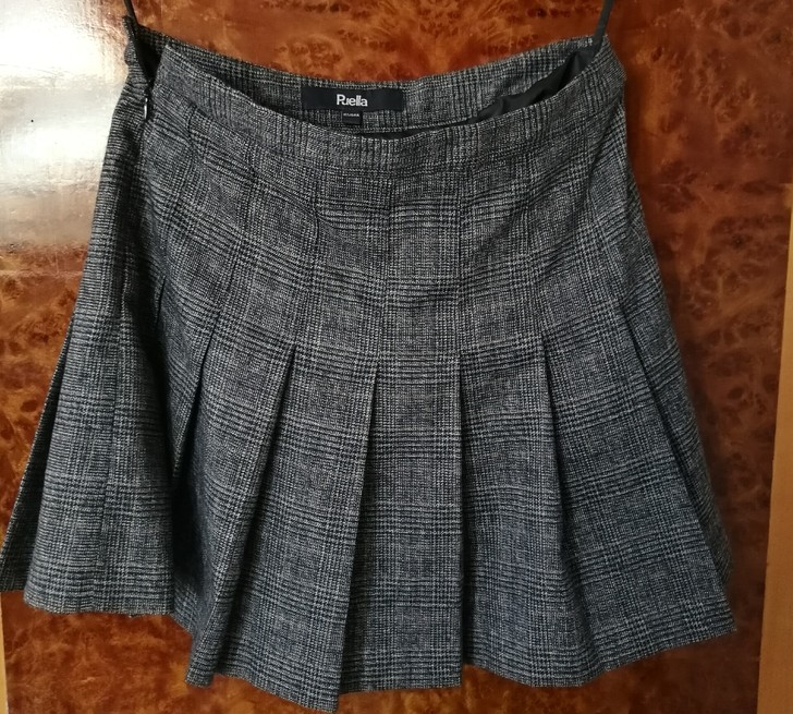 拉夏贝尔秋冬装女百搭显瘦A字裙半身裙