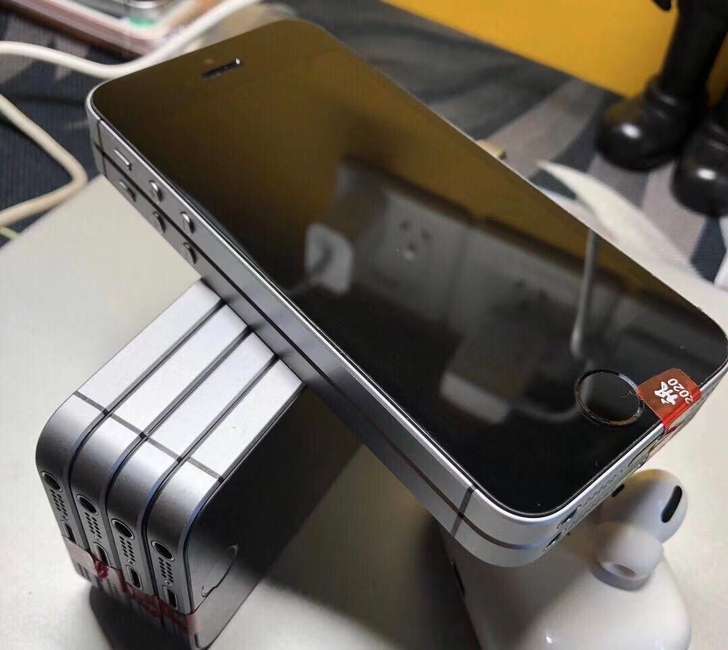 仅激活未使用iPhonese 32g 苹果...