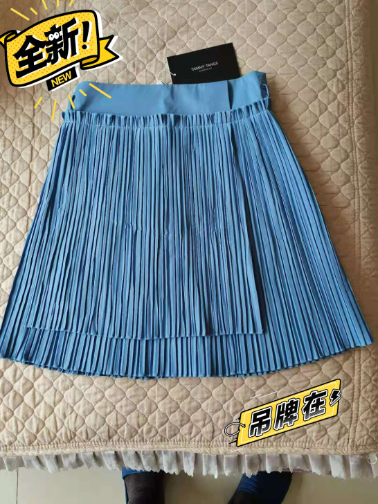 淘宝买的没穿过哈。