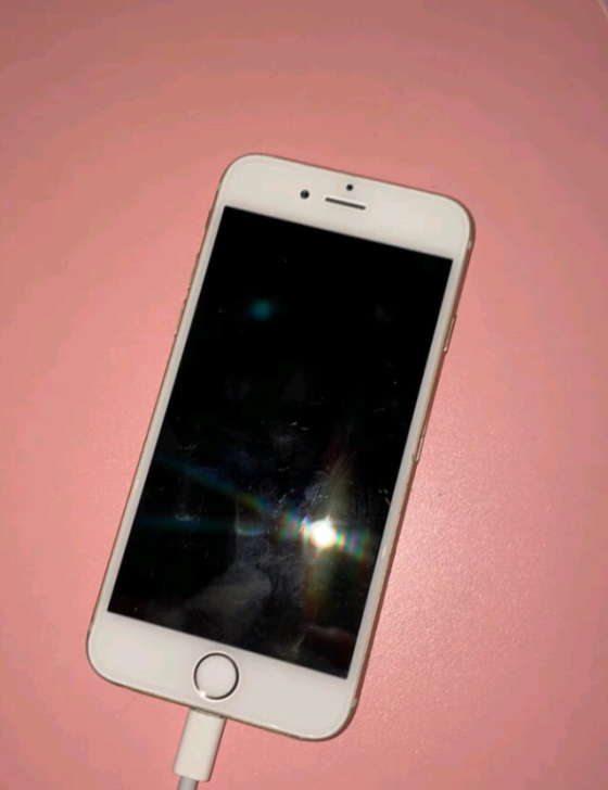 苹果6iPhone6。32g，学生用的话已...