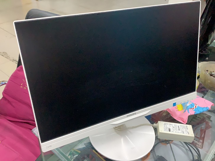 22寸飞利浦IPs显示器  无坏点无暗病 ...