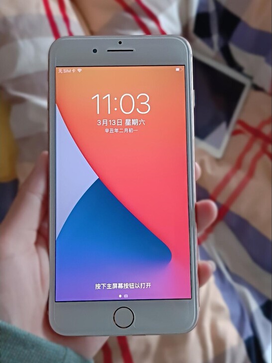 顺丰包邮99新苹果二手手机8piPhone...