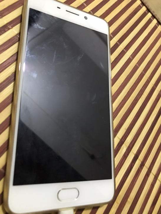 魅蓝note6，4+64