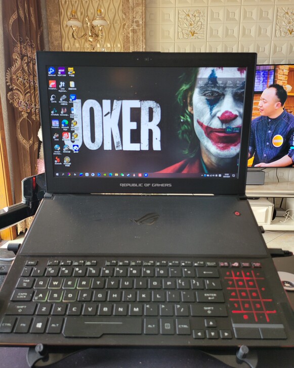 rog gx501  自用过保，正常使用痕...