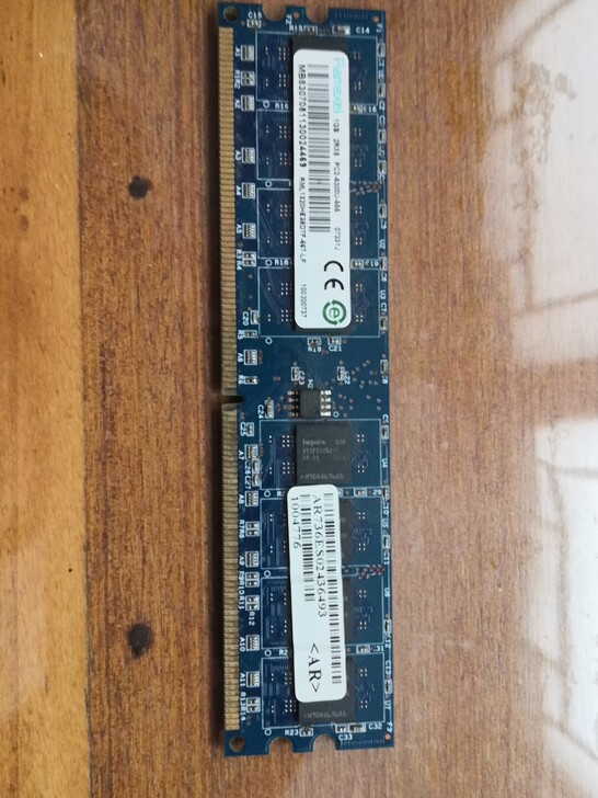 自用电脑拆机内存2G的DDR2-667内存...