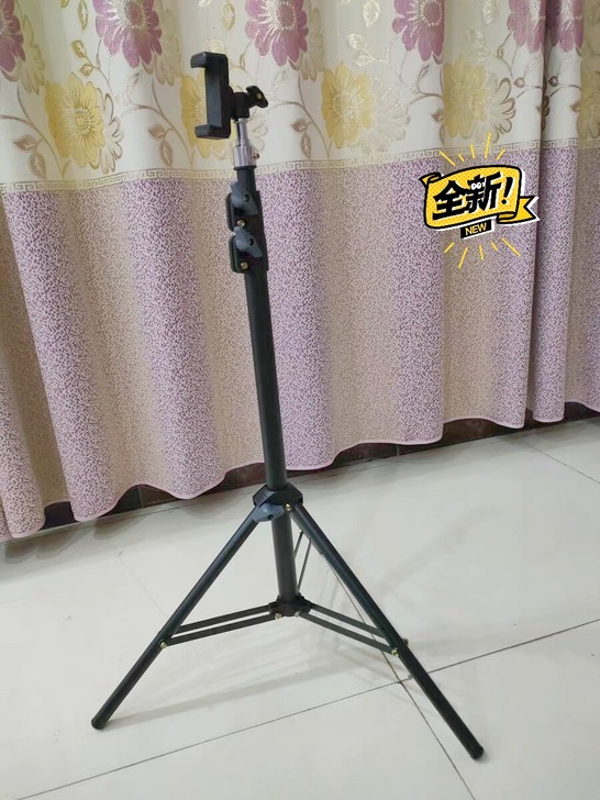 亏本转让，1.7米手机直播支架户外拍照网红...