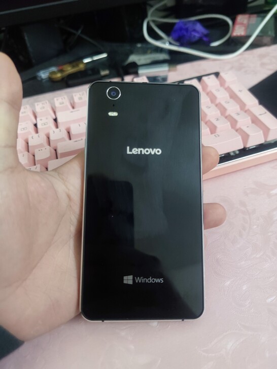 联想503lv，WP10手机，上个星期购买...