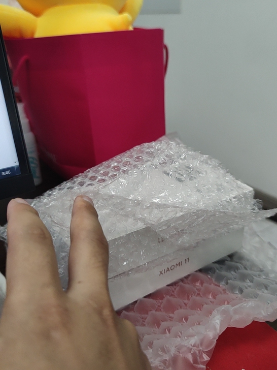 小米11 全新未开封，3499买的，底放这...