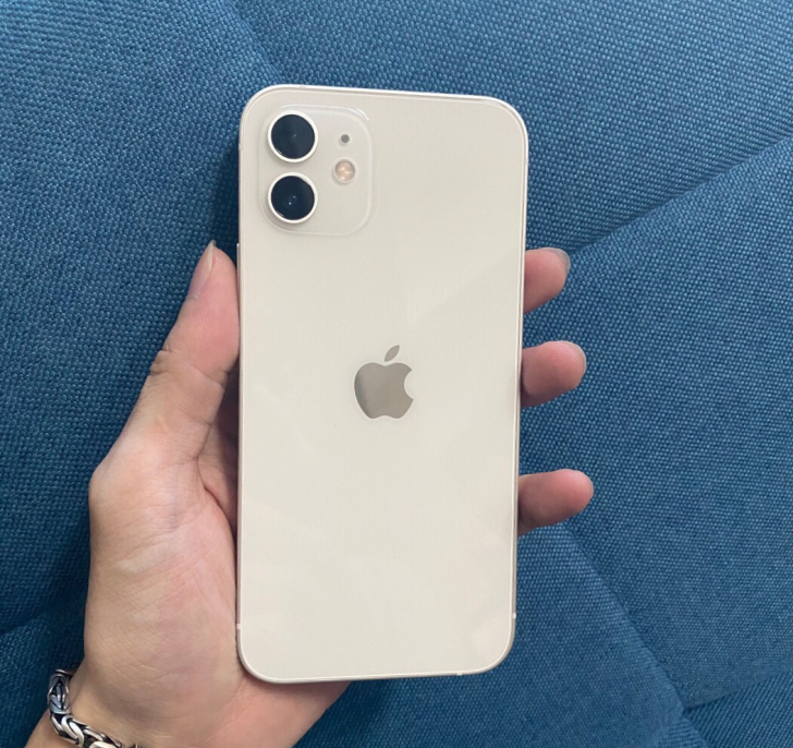 苹果12白色  ，128g