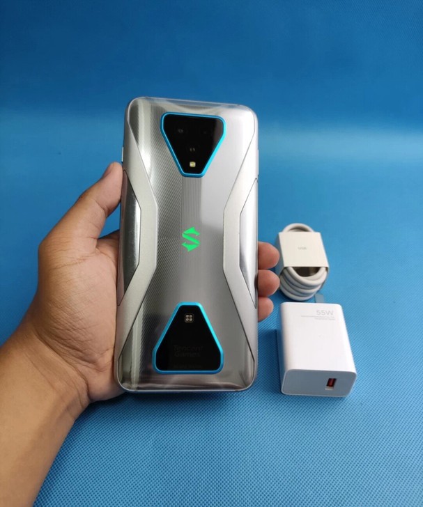 成色新黑鲨3Pro银色12+256G正品原...