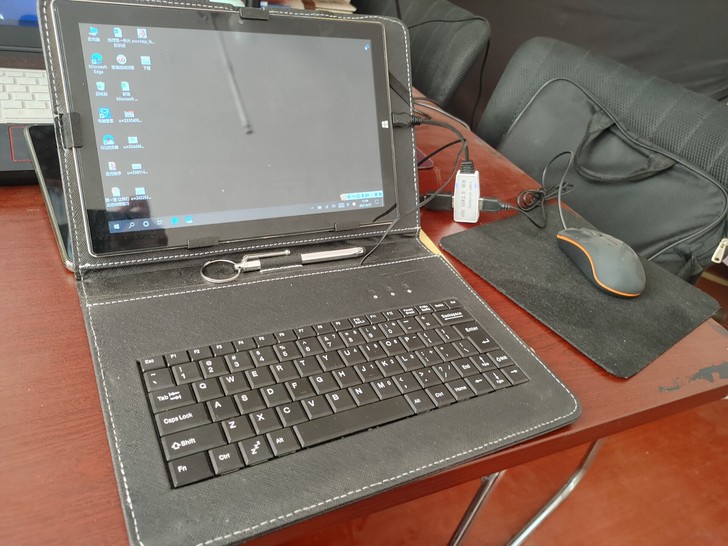 慢出一台台电tbook10平板电脑,9成新...